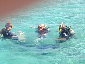 Tijdens de duikcursus bij Dive Friends Bonaire